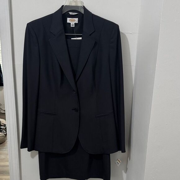 Talbots Dark Grey Two-Piece Suit Set Size 8 NWT - Picture 1 of 12